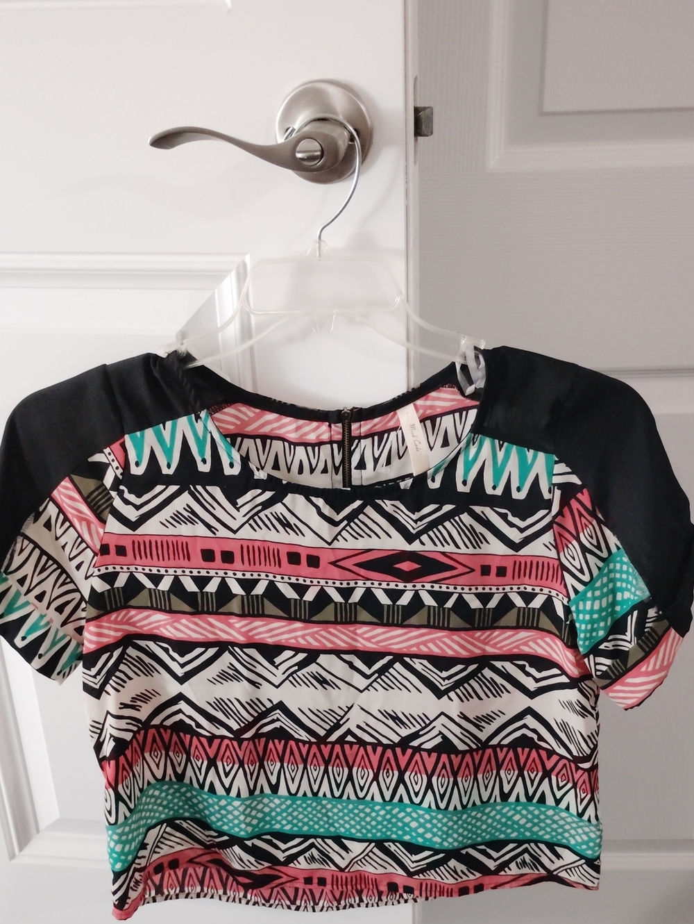 Patterned Short Cuff Sleeves Top